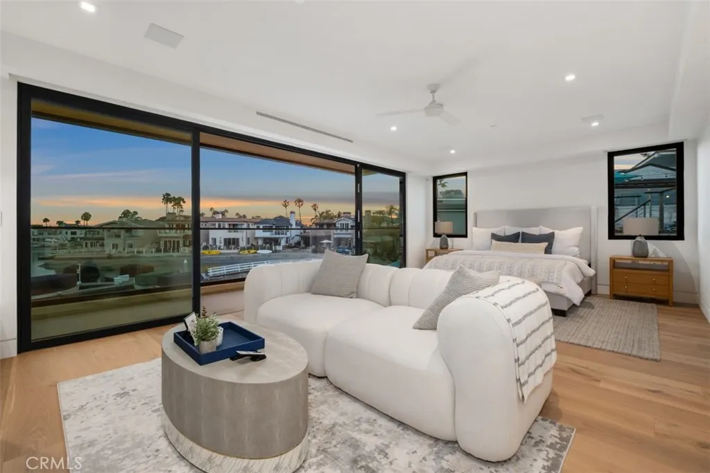 20 Balboa Coves, Newport Beach, California 92663 home-pic-41