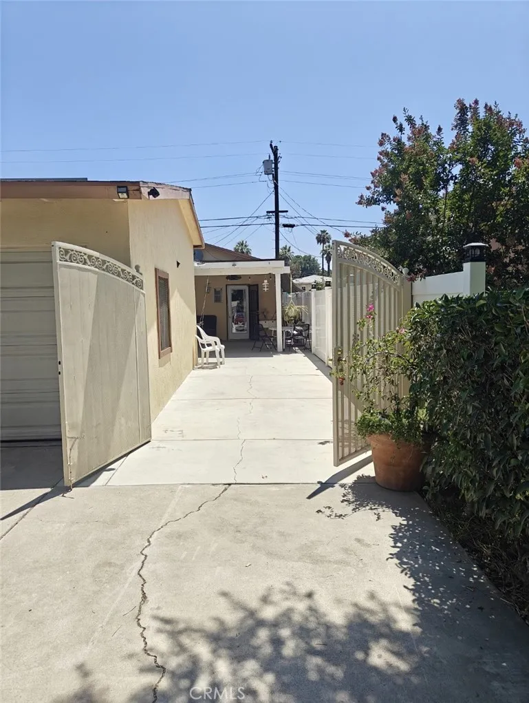 2428 Vasquez Place, Riverside, California 92507 home-pic-3