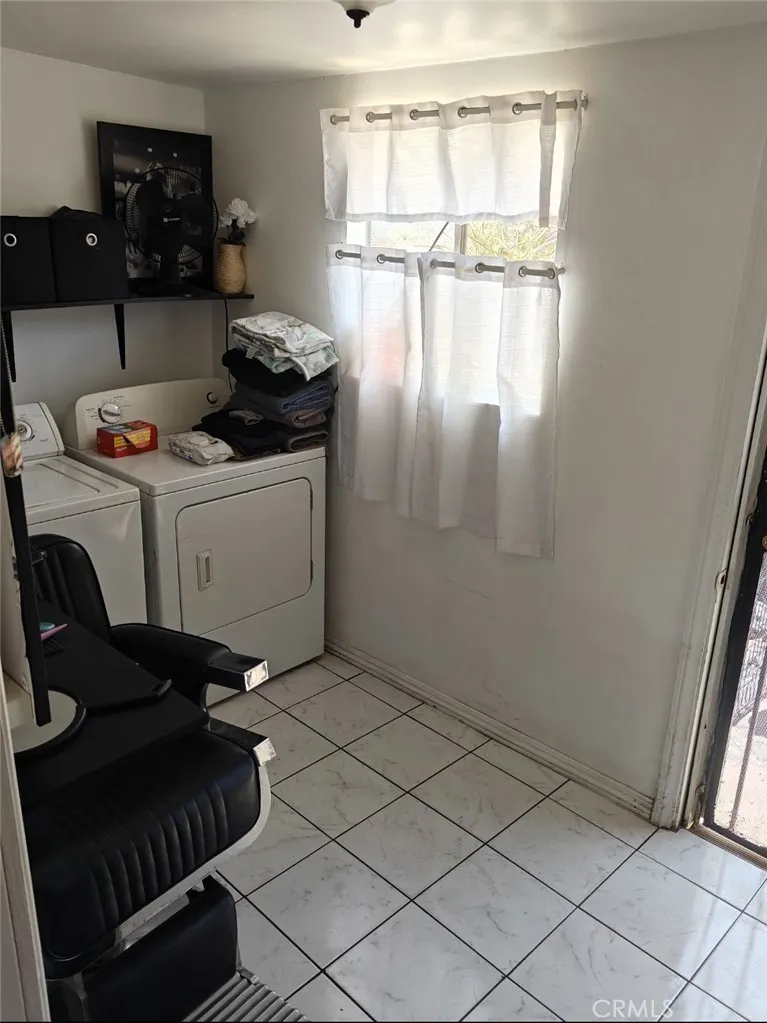 2428 Vasquez Place, Riverside, California 92507 home-pic-16
