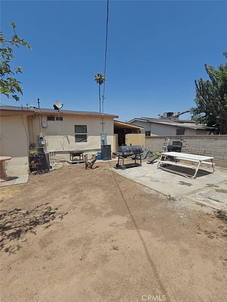 2428 Vasquez Place, Riverside, California 92507 home-pic-24
