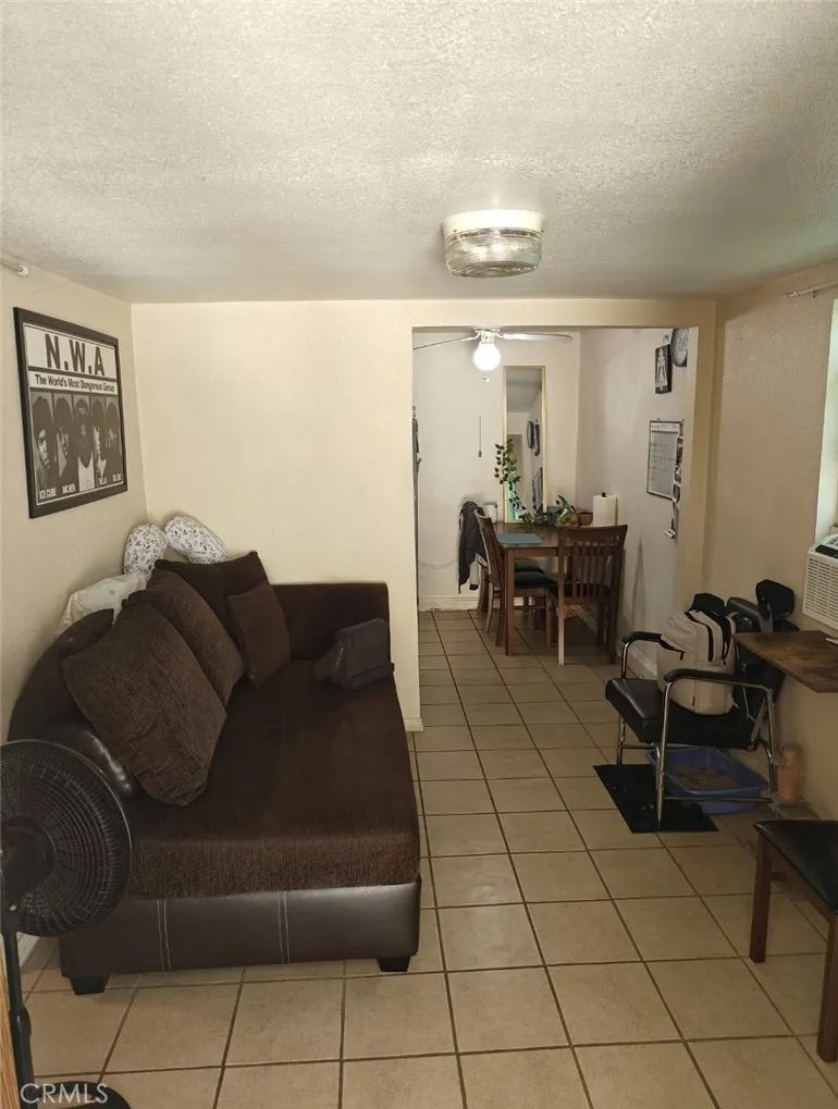 2428 Vasquez Place, Riverside, California 92507 home-pic-5