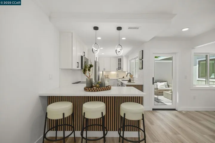 1133 Golden Rain Road 3, Walnut Creek, California 94595
