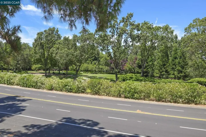 Iris Park