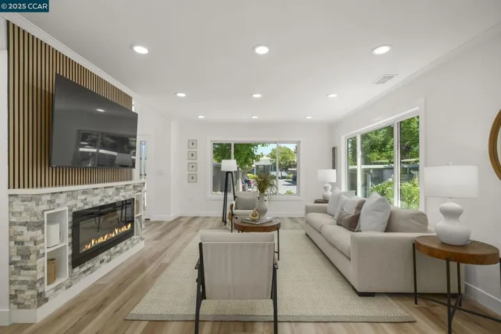 1133 Golden Rain Road 3, Walnut Creek, California 94595