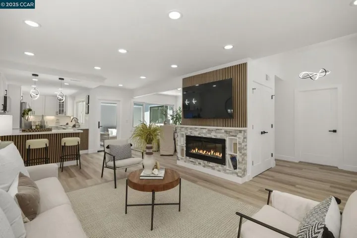 1133 Golden Rain Road 3, Walnut Creek, California 94595
