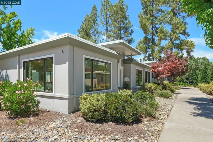 1133 Golden Rain Road 3, Walnut Creek, California 94595