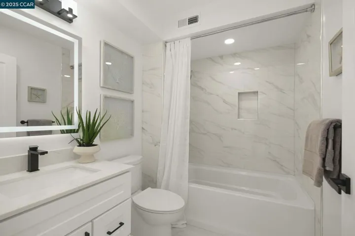 1133 Golden Rain Road 3, Walnut Creek, California 94595