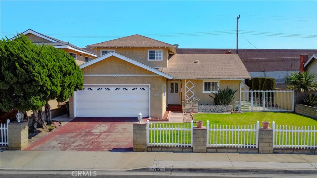 1702 E Bach Street, Carson, California 90745, 4 Bedrooms Bedrooms, ,2 BathroomsBathrooms,Residential,For Sale,Bach,HD25167704