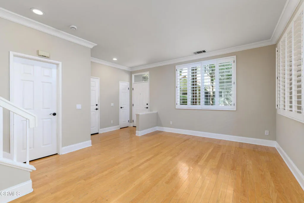 353 Via Cantilena, Camarillo, California 93012 home-pic-5