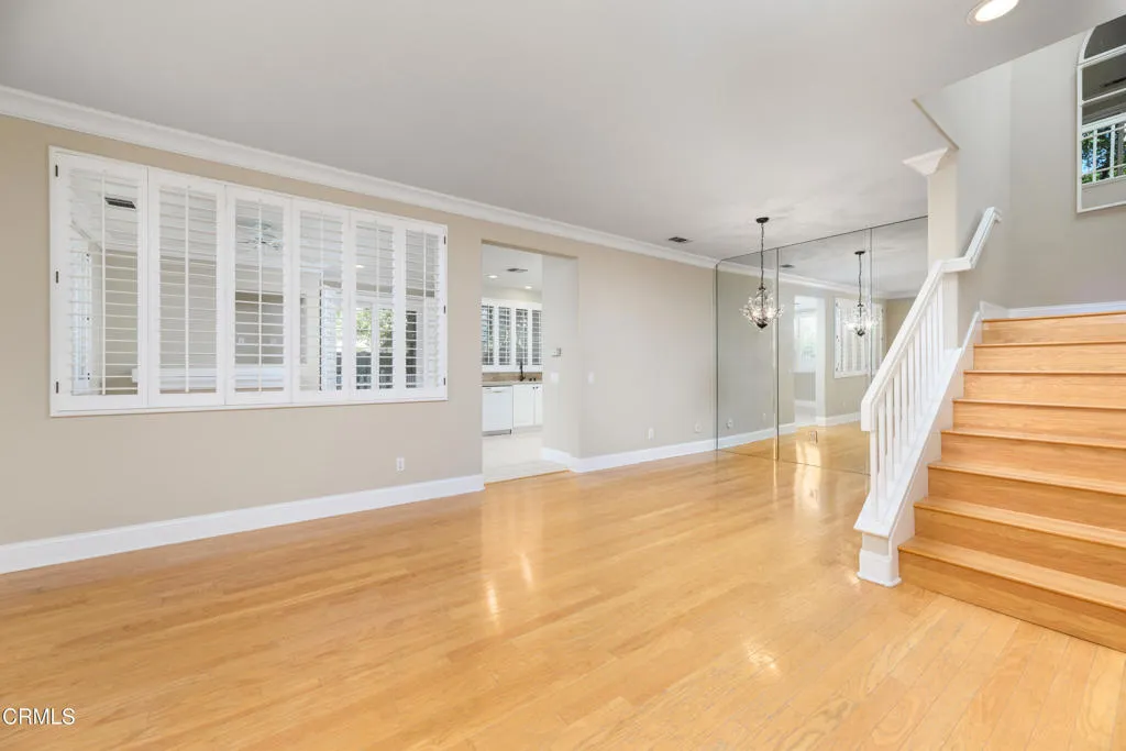 353 Via Cantilena, Camarillo, California 93012 home-pic-3