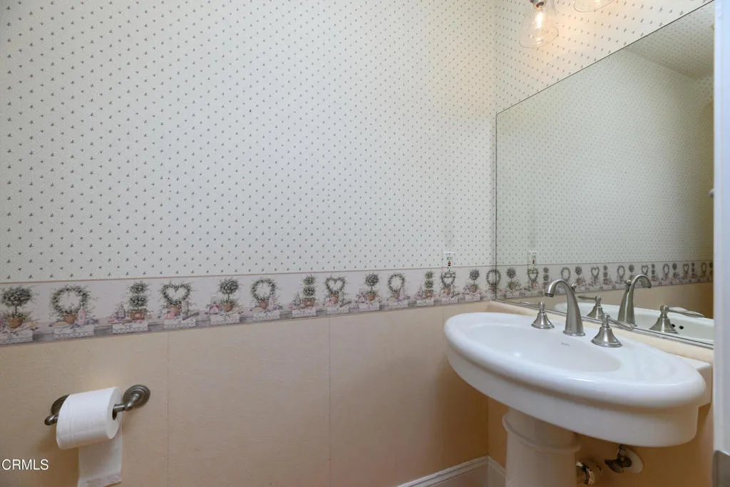 353 Via Cantilena, Camarillo, California 93012 home-pic-18