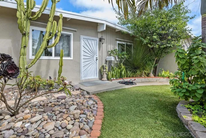 4645 Coconino Way, San Diego, California 92117
