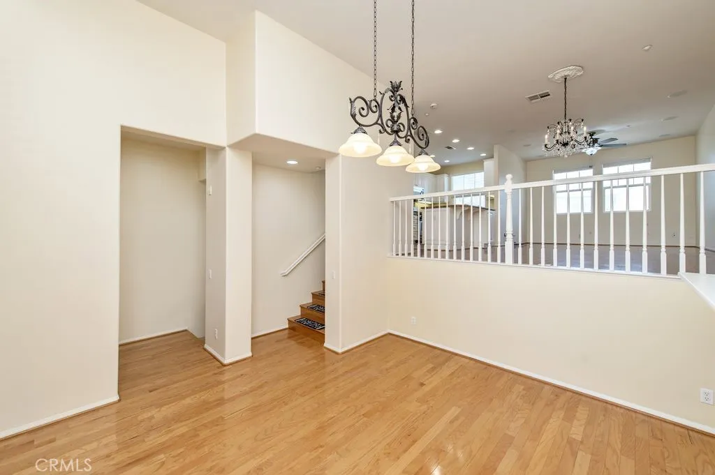 32 Clifford Lane, Ladera Ranch, California 92694 home-pic-5