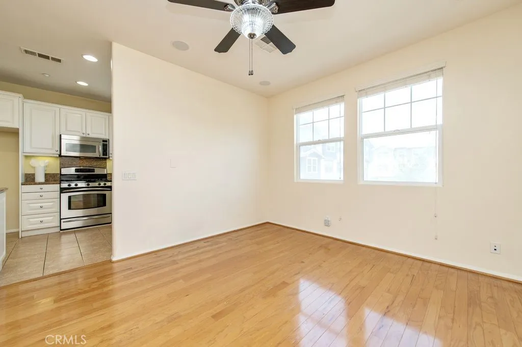 32 Clifford Lane, Ladera Ranch, California 92694 home-pic-7