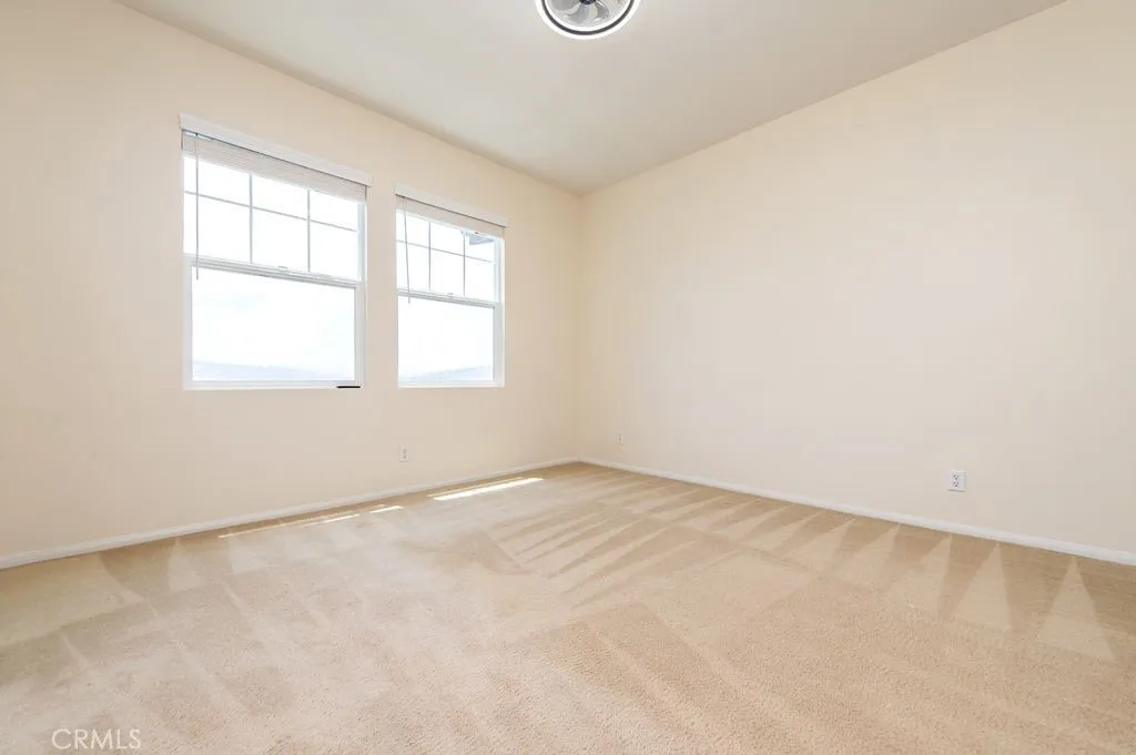 32 Clifford Lane, Ladera Ranch, California 92694 home-pic-9