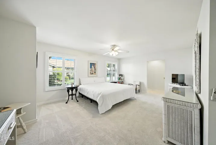 35111 Village 35 Camarillo-19