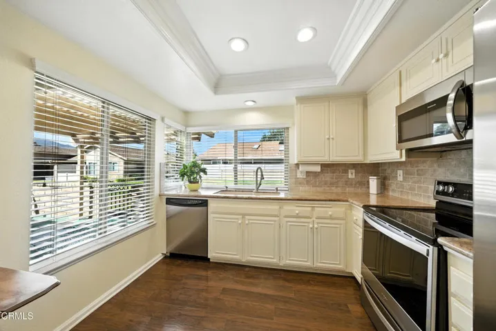 35111 Village 35 Camarillo-13