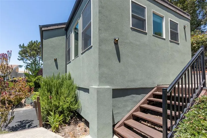 2852 Los Feliz Court, San Luis Obispo, California 93401