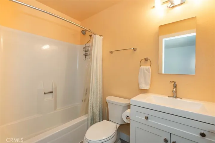 2852 Los Feliz Court, San Luis Obispo, California 93401