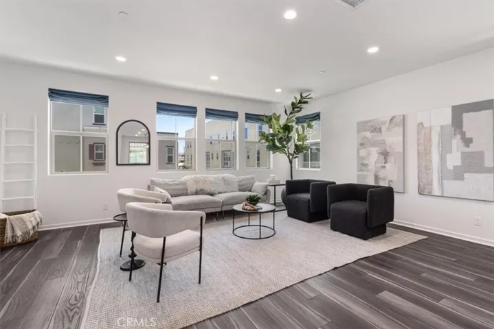 658 S Motif Street, Anaheim, California 92805