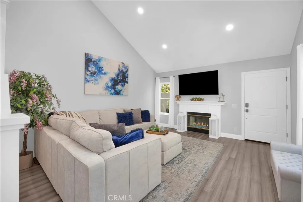 1025 Via Colinas, Thousand Oaks, California 91362 home-pic-9