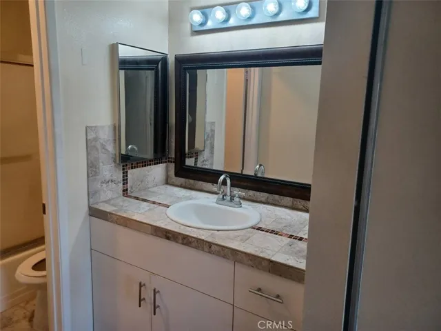 550 W Regent Street 228, Inglewood, California 90301