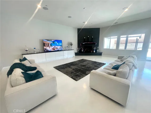 1204 Arbenz Circle, Corona, California 92881