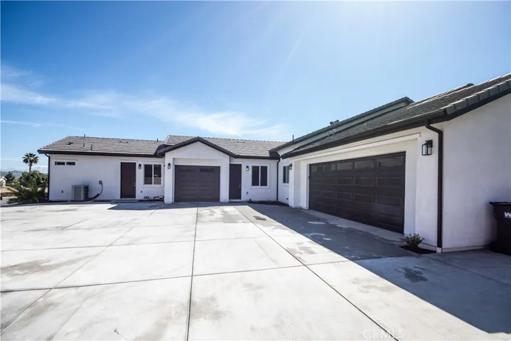 1204 Arbenz Circle, Corona, California 92881