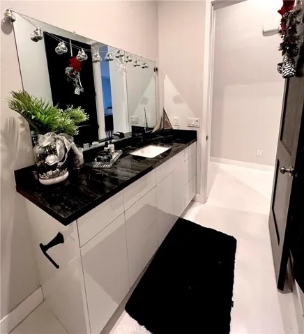 1204 Arbenz Circle, Corona, California 92881