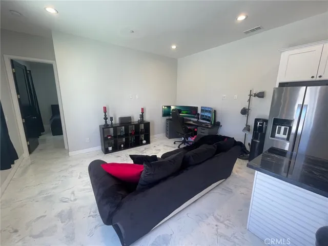 1204 Arbenz Circle, Corona, California 92881