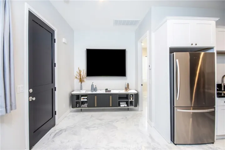 1204 Arbenz Circle, Corona, California 92881
