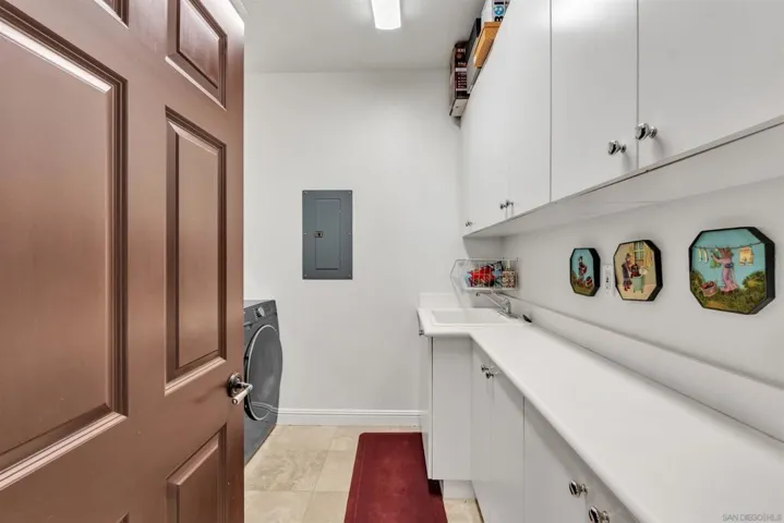 5398 Shannon Ridge Ln, San Diego, California 92130