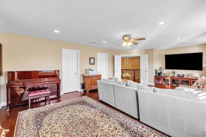 5398 Shannon Ridge Ln, San Diego, California 92130