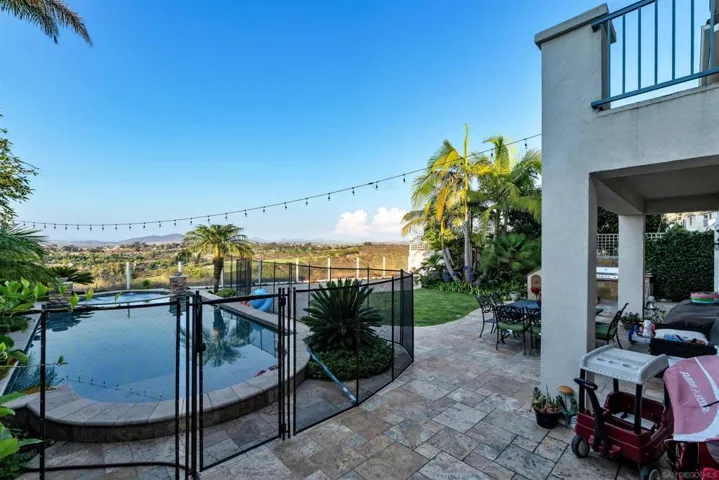 5398 Shannon Ridge Ln, San Diego, California 92130