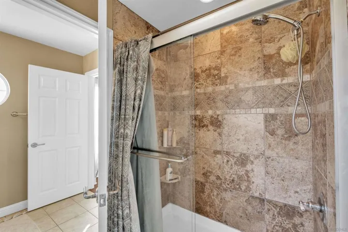 5398 Shannon Ridge Ln, San Diego, California 92130
