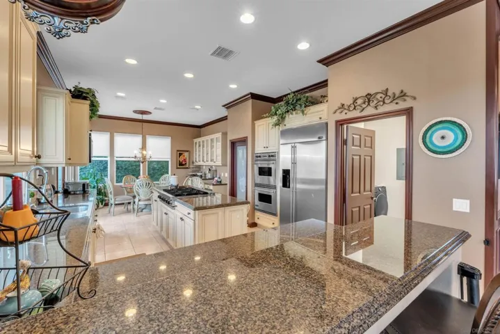 5398 Shannon Ridge Ln, San Diego, California 92130