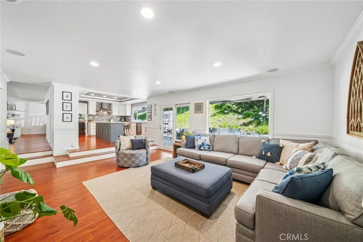 994 S La Salle Circle, Anaheim Hills, California 92807