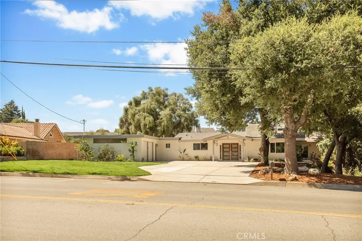 30777 E Sunset Drive S, Redlands, California 92373
