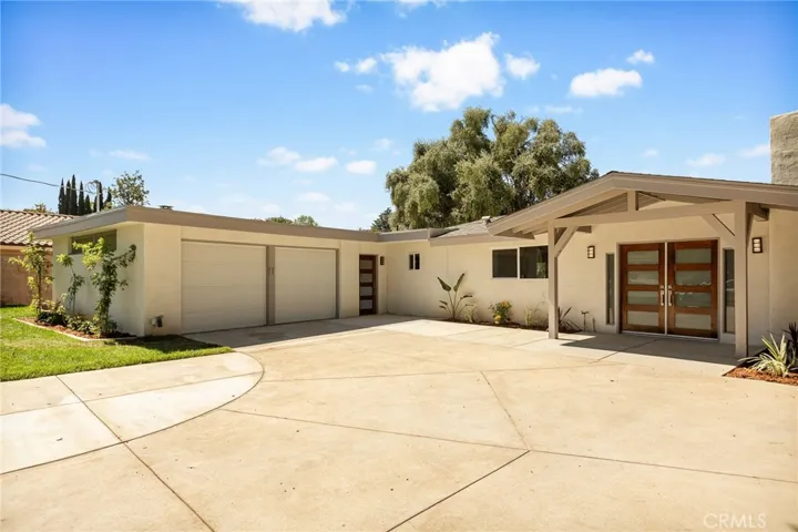 30777 E Sunset Drive S, Redlands, California 92373