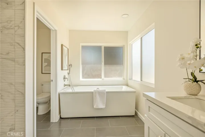 30777 E Sunset Drive S, Redlands, California 92373