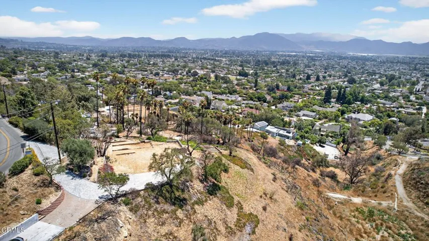 3-web-or-mls-UpmarketMedia_375_AER-12