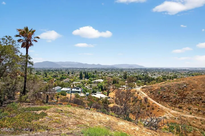 16-web-or-mls-UpmarketMedia_375H-19