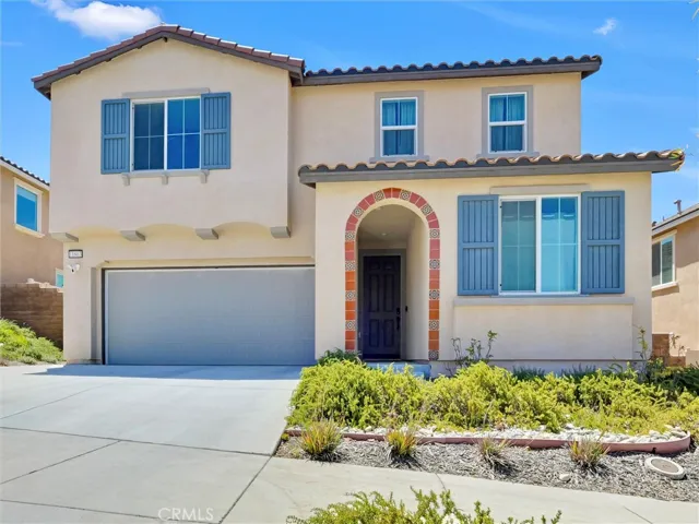 *Great Curb Appeal!