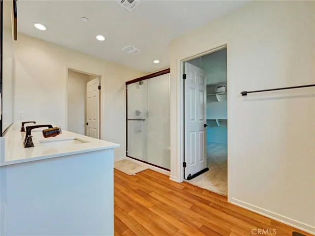 *Master bath with Shower and Walk-in Closet