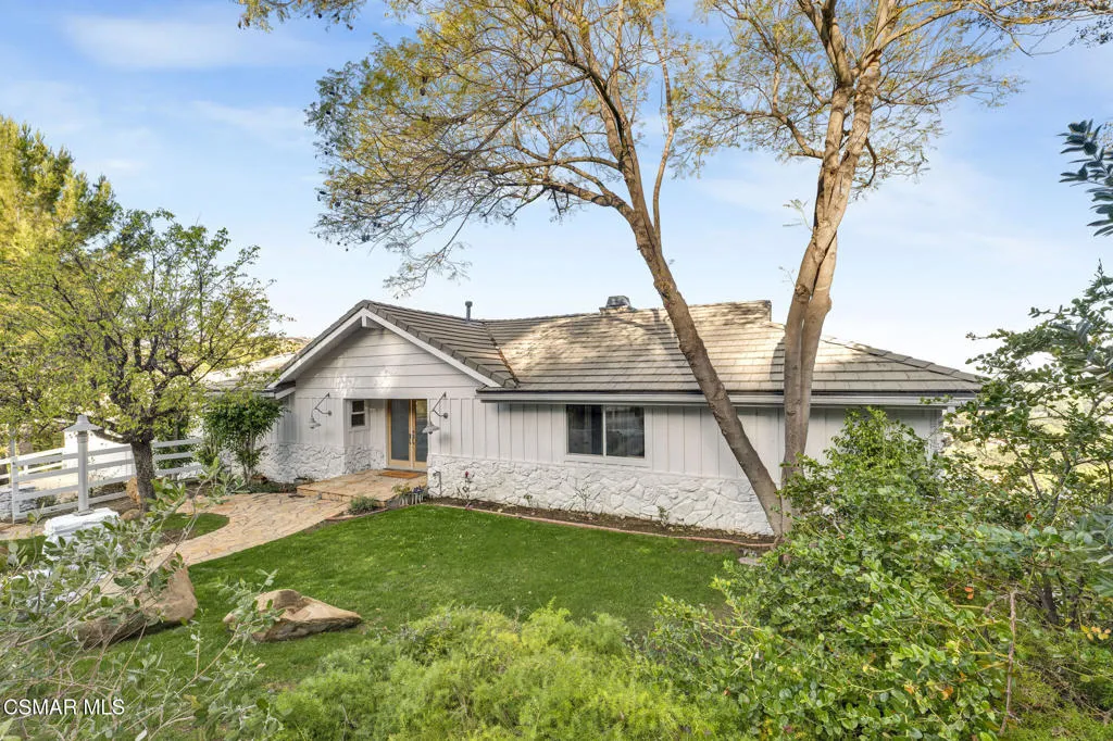 54 Saddlebow Road, Bell Canyon, California 91307 home-pic-17