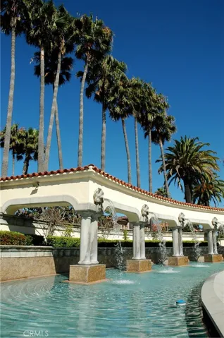Majestic Entry to Ritz Cove next to the Ritz Carlton... a lovely entry with water features.