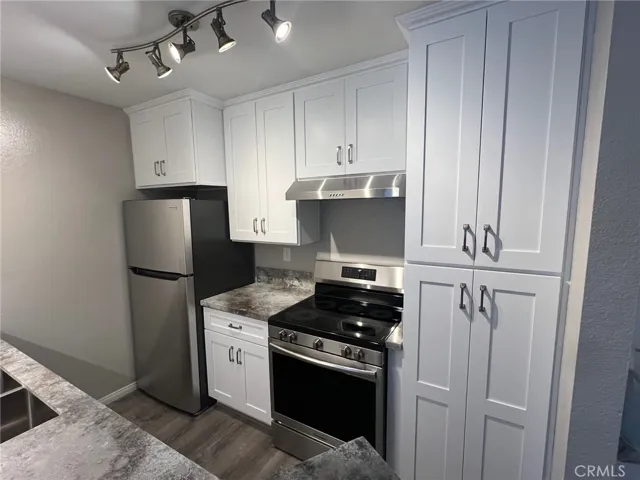 New appliances and cabinets