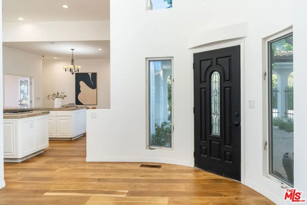 21965 Saddle Peak Road, Topanga, California 90290 home-pic-15