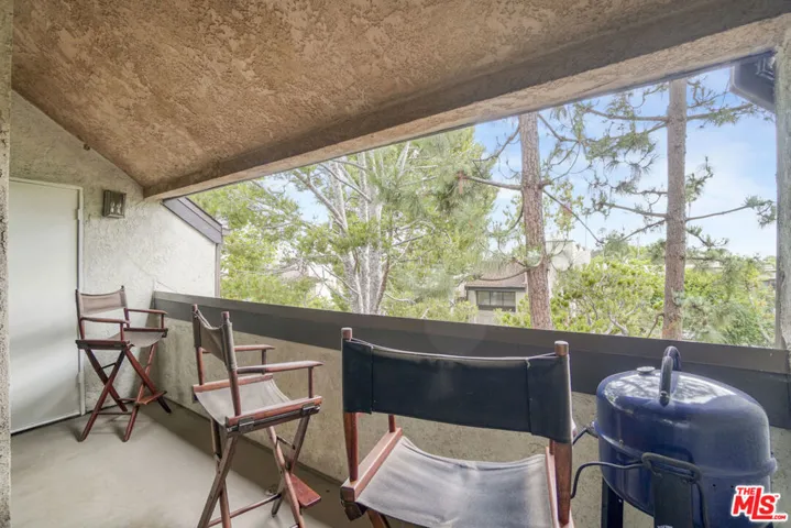 8675 Falmouth Avenue 306, Playa Del Rey, California 90293
