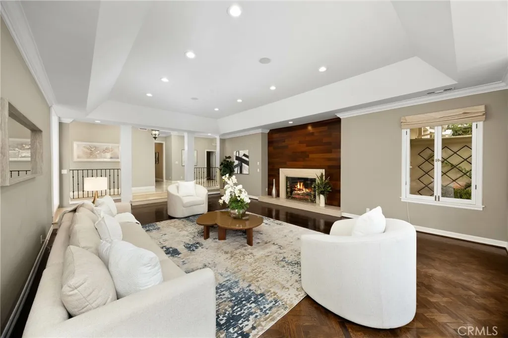 940 Singing Wood Drive, Arcadia, California 91006 home-pic-8